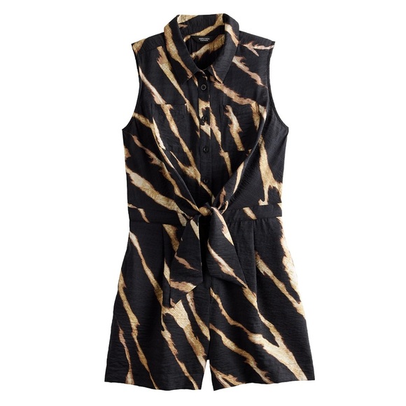 Simply Vera Vera Wang Pants - Simply Vera Wang tie-front romper. Size Medium